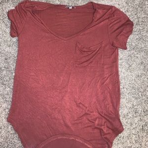 Charlotte russe Maroon v neck